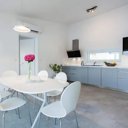 Holiday home Style And Sea