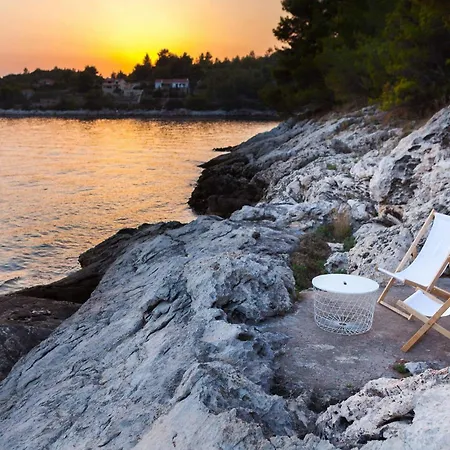 Style And Sea * Vela Luka