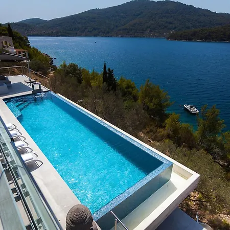 Style And Sea Vela Luka