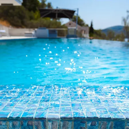 Style And Sea * Vela Luka